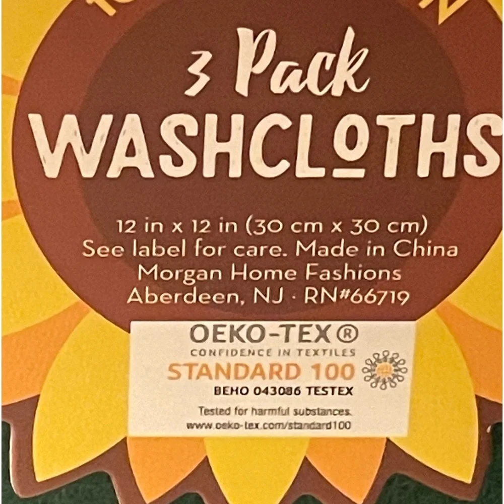NWT- 3 pack washcloths 100% cotton in felt basket w/sunflower on front